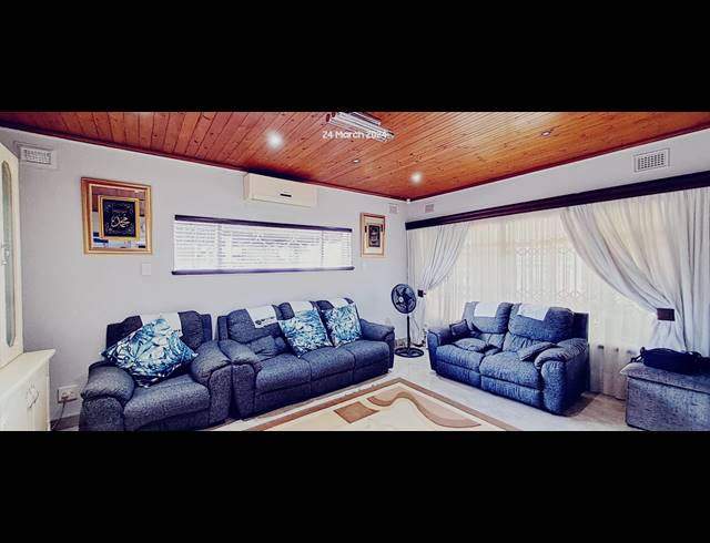 3 BEDROOM FREESTANDING FOR SALE IN SCOTTSVILLE